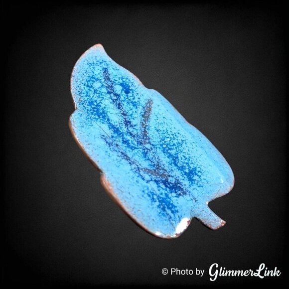 Vintage Blue Leaf Enamel Copper Nature Themed Brooch Pin - Picture 2 of 7